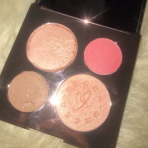 Becca x Chrissy Tiegen Highlighter palette